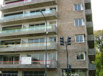 Departamento · 51m² · 2 Ambientes · 1 Cochera · Departamento - Parque Patricios