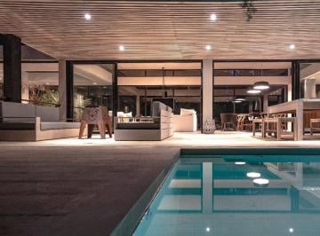 Casa · 450m² · 5 Dormitorios · Venta Cariló