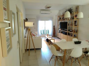 PH · 75m² · 3 Ambientes · 1 Cochera · PH - El Palmar