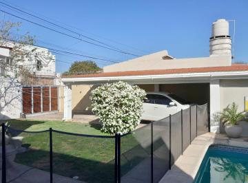 Casa de 6 ambientes, Córdoba · Villa Cabrera Venta Casa Pileta Credito