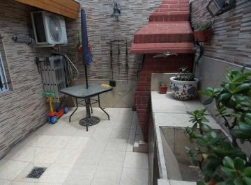 KNK-KNK-3700_2 · Excelente PH 4 Ambientes en San Justo Patio Parrilla