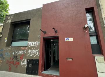 Bodega-Galpón de 7 ambientes, Caballito · Galpón / Depósito con Oficinas en Excelente Estado Sobre Lote de 8.66x45 en Caballito.