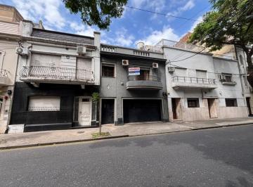 Casa de 8 ambientes, Rosario · Casa 3 Dorm. - Cochera - Jardín - Quincho