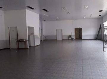 Local comercial · 325m² · Vendo Local Comercial por Av Uruguay (Posadas - Misiones)