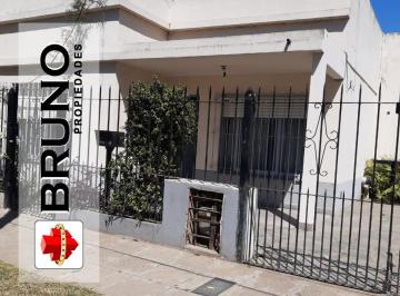 Casa de 4 ambientes, Morón · Casa en Venta, Castelar