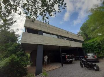 Casa de 6 ambientes, Mendiolaza · Mendiolaza Q2. Importante Casa. 3 Dorm. y Escritorio.