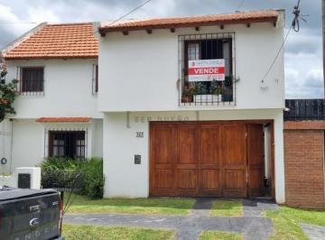Casa · 190m² · 4 Dormitorios · Tres Cerritos - Casa 4 Dormitorio [ Ser Dueño ]
