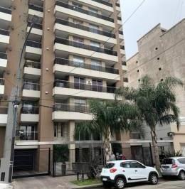 Departamento · 45m² · 2 Ambientes · 1 Cochera · Departamento en Venta en Lanus Este