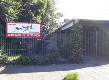Casa · 1m² · 6 Ambientes · 1 Cochera · Casa en Venta en Lanus Este
