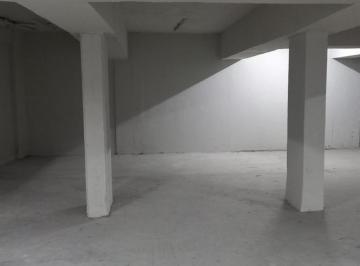 Garage · 15m² · 1 Ambiente · 1 Cochera · Cochera a La Venta - Urquiza 1000.