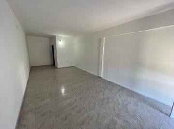 Local comercial , Rosario · Local Comercial con Baño en Zona Comercial