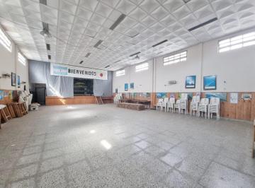 Local comercial · 430m² · Local/depósito con Aulas - Gianelli y Bouchard