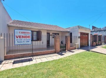 Casa · 230m² · 2 Dormitorios · 1 Cochera · En Block 2 Chalet de 2 Amb. c/u con Parque - Casildo Villar y Carasa