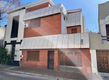 Casa de 4 ambientes, Liniers · Liniers. Carlos Noel 500. Casa 4 Amb 2 Plantas Cochera Parrilla.