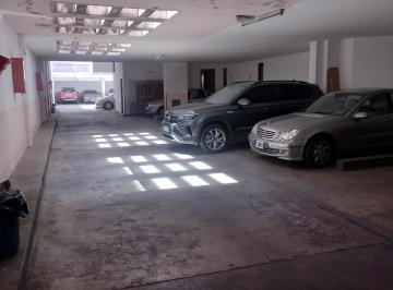 Garage , Córdoba · Cochera en Alquiler, Sobre Bv Chacabuco Al 400