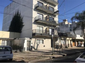 Departamento · 33m² · 1 Ambiente · Departamento Monoambiente con Patio y Jardín - Microcentro de La Plata