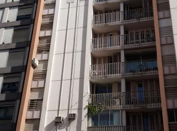 Departamento de 3 ambientes, Córdoba · Departamento 3 Dorm. C/cochera Av Colón 675