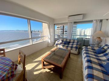 Foto1 · Apartamento en Peninsula, Vista Playa Mansa y Brava.