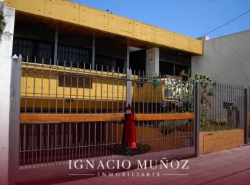 Casa de 4 ambientes, Morón · Chalet con Inmejorable Relación: Lote - Comodidades - Ubicación - Precio