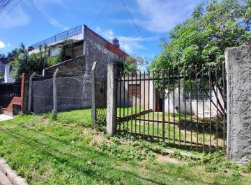 Casa · 80m² · 3 Ambientes · 1 Cochera · En Venta en El Palomar Ideal Inversor! Al Frente a La Derecha:2 Dorm, Cocina Comedor, 1bañoal