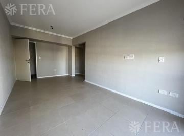 Departamento · 42m² · 2 Ambientes · 1 Cochera · Venta de Departamento 2 Ambientes con Espacio Guardacoche en Sarandi