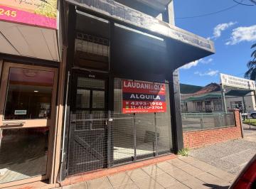 Local comercial , Almirante Brown · Local Comercial en Excelente Ubicación