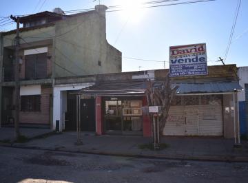 Casa de 3 ambientes, La Matanza · Inmueble Ideal Dos Familias C/ 2 Locales Al Frente