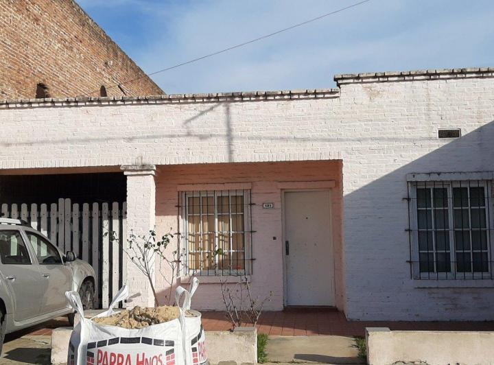 Casa · 100m² · 2 Dormitorios · 2 Cocheras
