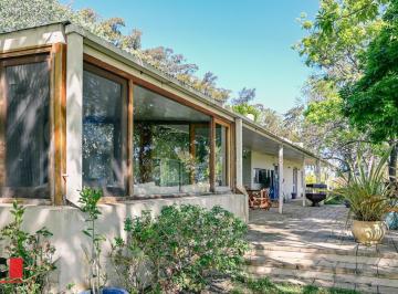Campo · 215m² · 6 Ambientes · 1 Cochera · Chacra - Colonia del Sacramento