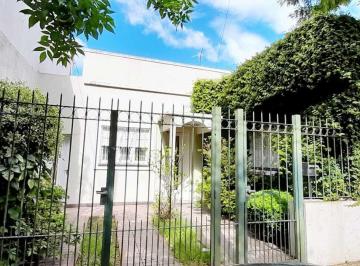 Casa de 5 ambientes, Tres de Febrero · Casa Lote Propio en Caseros, Tres de Febrero, G. B. a. Zona Oeste