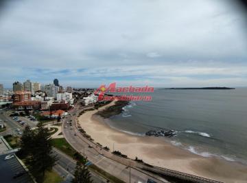 Foto1 · Alquiler de Apartamento de 3 Dorm. y Dependencia en Punta del Este