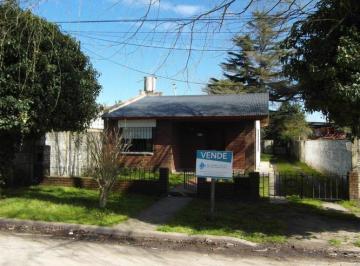 Casa · 64m² · 2 Dormitorios · 1 Cochera · Casa en General Madariaga