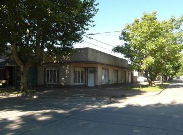 Casa · 118m² · 2 Dormitorios · 1 Cochera · Casa en Esquina en General Madariaga