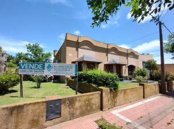 Casa · 270m² · 2 Dormitorios · Chalet en General Madariaga