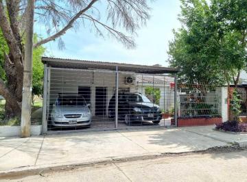 Casa · 110m² · 3 Dormitorios · 2 Cocheras · Casa + Departamento + Local, Villa Don Enrique
