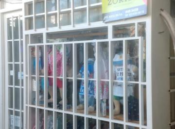 Local comercial · 32m² · 1 Ambiente · Local - Lourdes