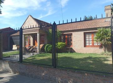 Casa de 4 ambientes, Almirante Brown · Retasada! Excelente Casa en Venta en Jose Marmol