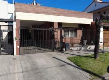Casa de 4 ambientes, General San Martín · Casa en Venta en Villa Ballester
