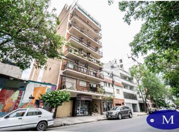 Departamento de 4 ambientes, Parque Centenario · Parque Centenario Depto 4 Amb C/dep. a m del Parque Fte Balcon y Cochera.