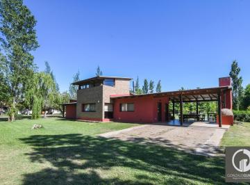 Casa · 359m² · 6 Ambientes · 2 Cocheras · Casa Venta 3 Dorm. Piscina Los Álamos Club de Campo Ibarlucea