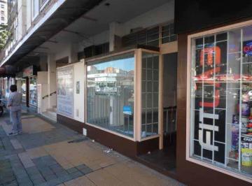 Local comercial · 60m² · 2 Ambientes · Local en Venta en Acassuso - Vias/santa Fe