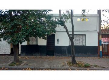 Casa · 75m² · 5 Ambientes · Casa de 2 Dorm. en Arroyito