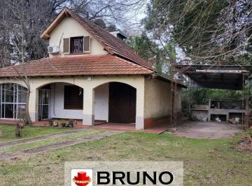 Quinta vacacional · 150m² · 4 Ambientes · Hermosa Casa Quinta en El Moro - Marcos Paz!