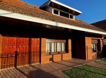 Casa · 150m² · 3 Dormitorios · 2 Cocheras · Casa - Mar del Plata
