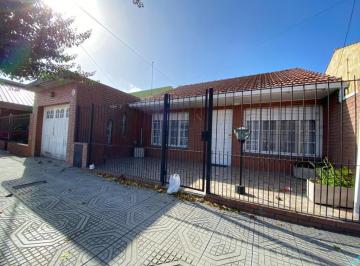 Casa · 144m² · 4 Ambientes · 1 Cochera · Casa - Mar del Plata