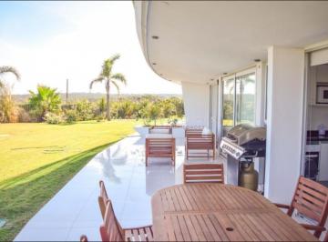 Foto1 · Apartamento en Venta de 2 Dorm. en Bikini Beach, Punta del Este.