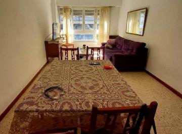 Departamento · 71m² · 2 Dormitorios · Venta 3 Ambientes con Dependencia Al Frente Sobre Av Colon