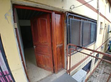Departamento · 60m² · 4 Ambientes · Bº España - Amplio Departamento