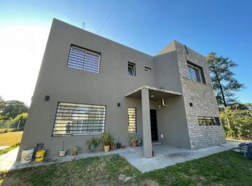 Casa · 132m² · 5 Ambientes · 1 Cochera · Casa en Venta en La Reja Moreno