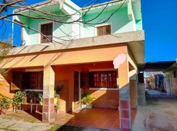 Casa de 4 ambientes, Juárez Celman · 2 Viviendas + Deposito | 600 m² | 285 m² Cubiertos | Acepta Oferta | Juarez Celman